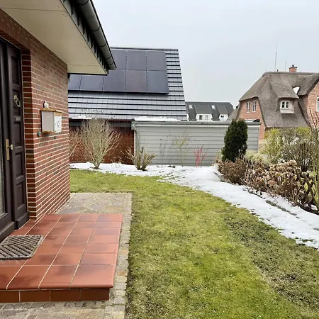 Semesterbostad Haus Kroeger *